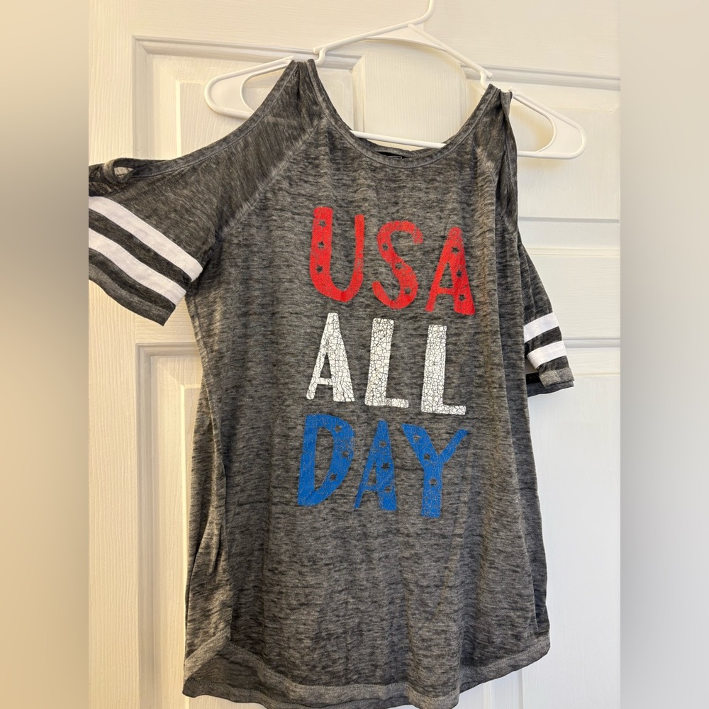 USA All Day Shoulder Top - Gray light weight